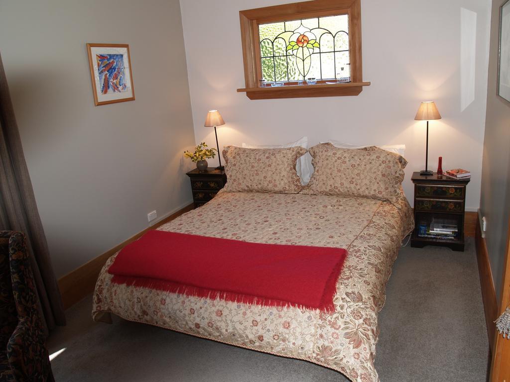 Captain Eady'S Lookout Portobello Room photo
